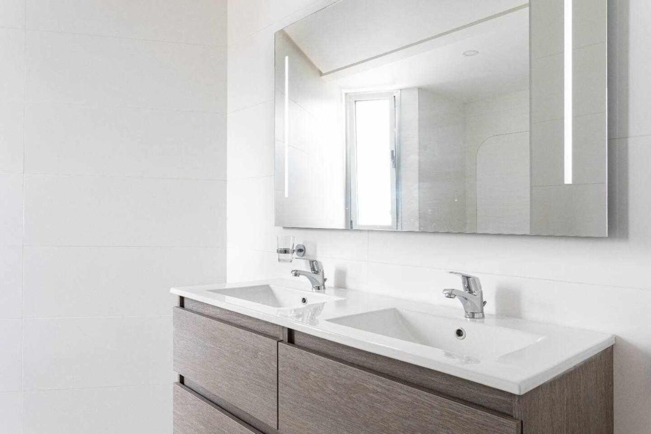 Ocean Garden Suite 1002 Penthouse With Seaviem 아데제 외부 사진